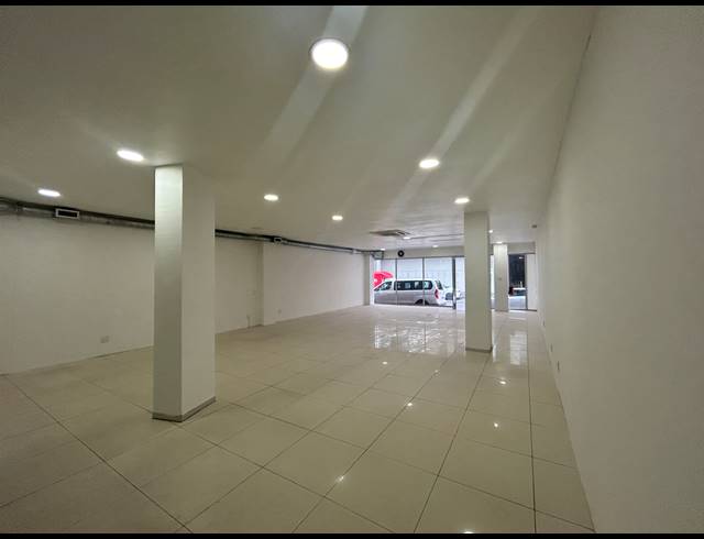 164M² RETAIL TO LET IN CLAREMONT